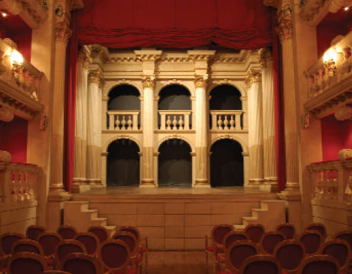 interno_big_teatro_dovizi_bibbiena